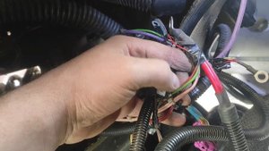 МАЗ помечаем проводку блока предохранителей и прибор?