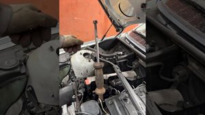 Самодельный съёмник форсунок в действии