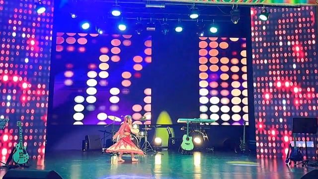 индийский танец ( Хатуба)  танцует Джульетта  Томская 7 смотреть онлайн