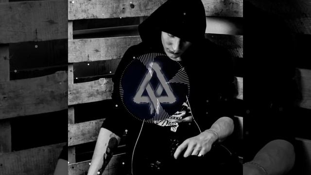 Бармен налей всем от меня (девушка поет) смотреть онлайн