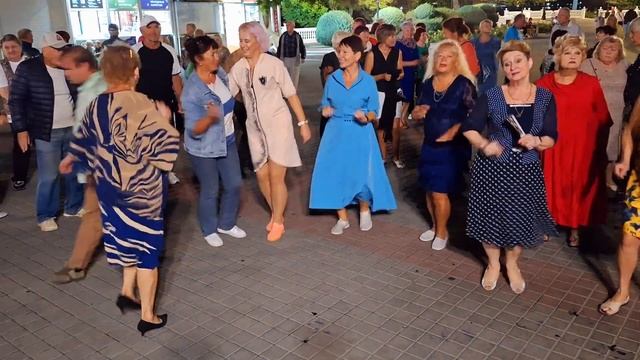 09.10.24 - Танцы на Приморском бульваре - Севастополь - ДР С