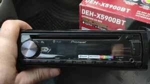 Pioneer DEN 5900BT или ALPINE CDE 193 BT.