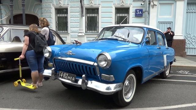 Парад ретро-транспорта в Москве 08.07.2023.