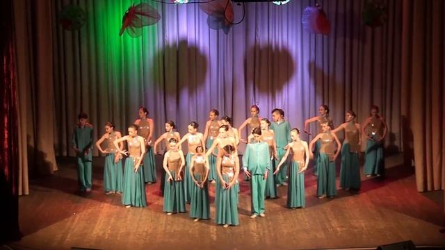 "Заметай"- отчетный концерт народного ансамбля соврем? смотреть онлайн