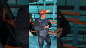 Слесарь-механик и его процесс работы.