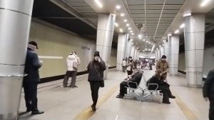 Станция метро Козья Слобода в Казани. Прибытие поезда