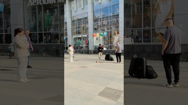 Уличный скрипач