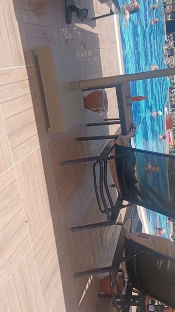 бассейн hello l'm topil9999 смотреть онлайн