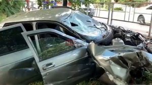 Лопнуло колесо: ВАЗ в Сочи на огромной скорости вылете