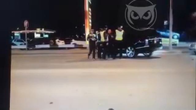 «Еле стоит на ногах!». В Пензе водитель протаранил отб? смотреть онлайн