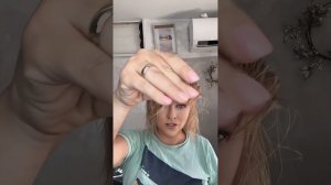 Как постричь себя самой. Сама себе парикмахер.