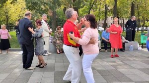 ЛИСТЬЯ ЖЁЛТЫЕ НАД ГОРОДОМ КРУЖАТСЯ! ОКТЯБРЬ 2024 #dance #ха?