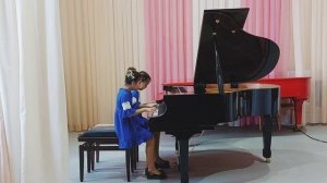 М. Шмитц Принцесса танцует вальс, В. Коровицын  Куклы с?