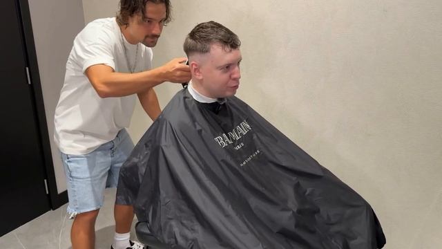 СМЕШНЫЕ МОМЕНТЫ ПАПИЧА И ПАРИКМАХЕРА АНТОНА смотреть онлайн