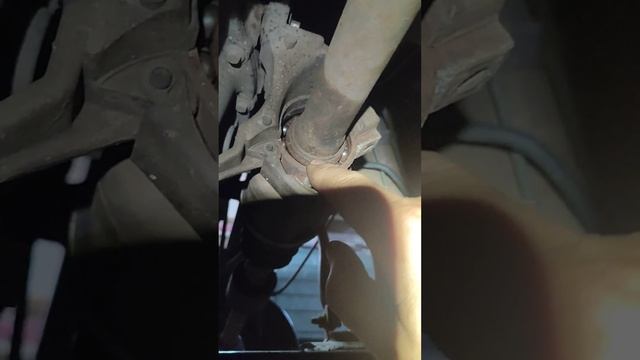 как заменить опорный подшипник правого приводного ва? смотреть онлайн