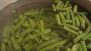 Фасоль со свининой