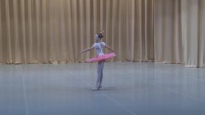 Вариация Коломбины из балета Арлекинада. Качанова Оль