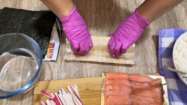 Պատրաստում ենք սուշի,շաաատ համեղ է ստացվելКак пригото смотреть онлайн