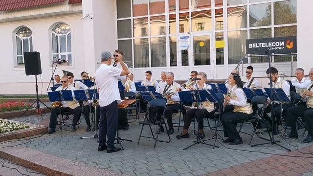 ОСЕННИЕ ЛИСТЬЯ! Открытие Осеннего Сезона На Советской