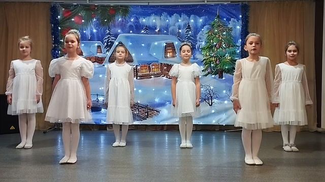 "На пороге Новый год" смотреть онлайн