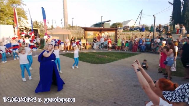 Русские песни и армянские танцы в селе Красная Воля