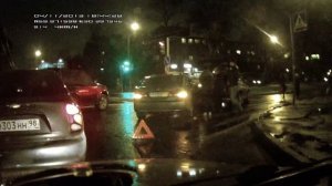 Соблюдение ПДД , --поворот направо в правый ряд