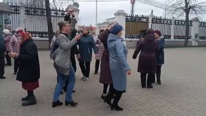 13.04.2025. Танцы под гармонь 🪗 в парке Гомеля.