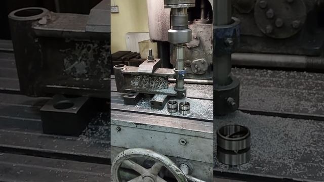 Расточка под втулки. смотреть онлайн