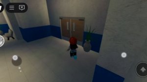 Я В СУМАШЕДШОЙ БОЛЬНИЦЕ! Док сошёл с ума. Побег от доктора Дэвида в роблаксе