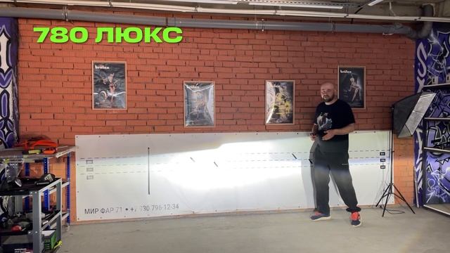 Настройка и регулировка фар на праворульном Nissan Note e Pow смотреть онлайн