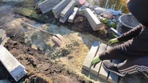 Как по ХАЛЯВЕ сделать садовую дорожку из пластиковых ?