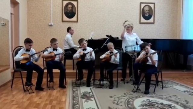 ансамбль Задоринка Р.н.п. Под горою калинаобр. С. Федорова М. Блантер Катюша обр. Т. Грачевой