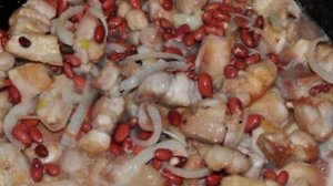 Фасоль, тушеная с мясом