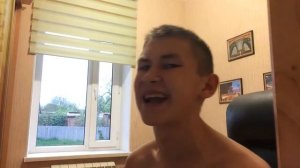 Тазик закатаный, пацык закапаный.