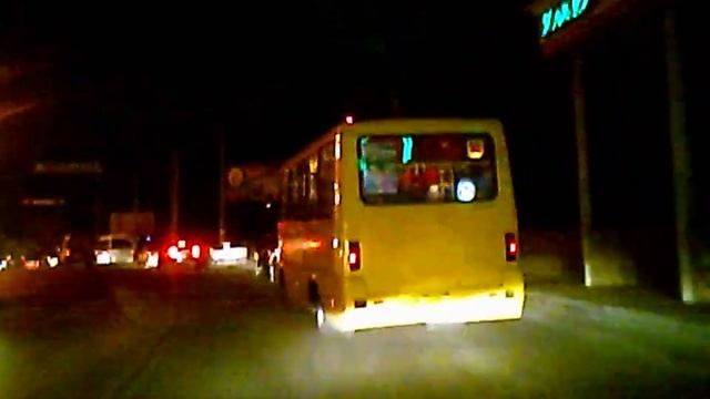 Автомобильный видеорегистратор F-11 смотреть онлайн