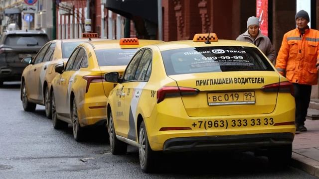 Названы 8 автомобилей, которые допустят к работе в такси.