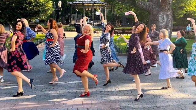 Одесский танец от школы Ираиды Третьяк. Автор песни Фе смотреть онлайн