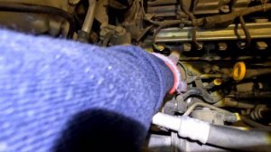 Nissan Serena C25 2009 г.в. замена свечи зажигания, снятие впускн