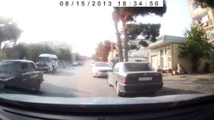 Остановка на въезде во двор