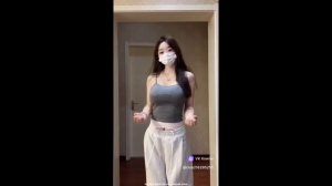 КОРЕЯНКА ТАНЦУЕТ ПОД JOEZI_feat_LIZWI _-_Amathole юмор приколы