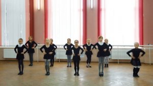 НОВОГОДНИЙ ТАНЕЦ ИГРА  ДЕДА МОРОЗА И СНЕГУРОЧКИ