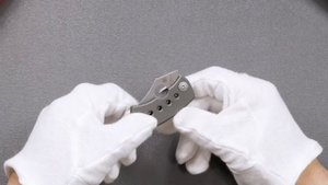 Ты ПОСМОТРИ, что ДЕЛАЕТСЯ-то, А!!! НОЖ Spyderco McBee!