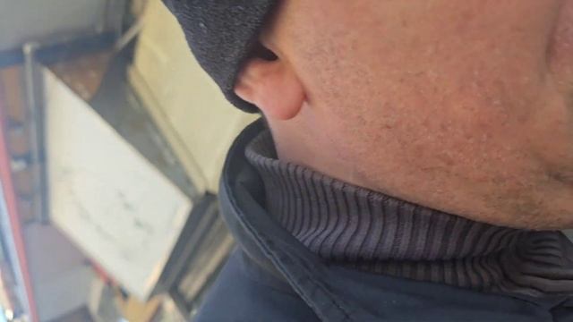 Оплата лекарств людей и одежда собак в Европе смотреть онлайн