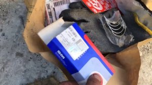 Шатунные вкладыши ВАЗ 2108 старого образца с отверстием