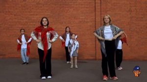 Танец под песню "Матушка земля".