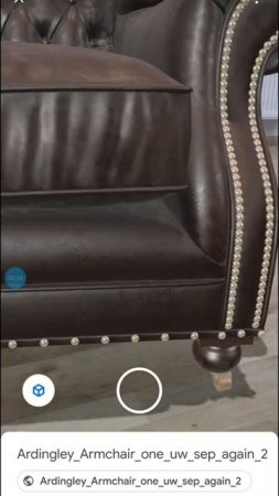 AR-примерка мебели на Android-смартфоне.