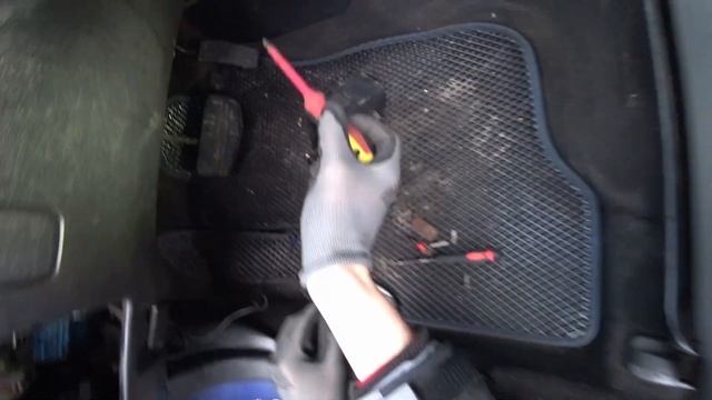 Space Star заводится и глохнет. Камаз отказала педаль газа смотреть онлайн