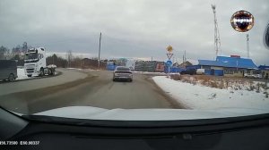 Глухонемой таксист протаранил грузовик в Косулино