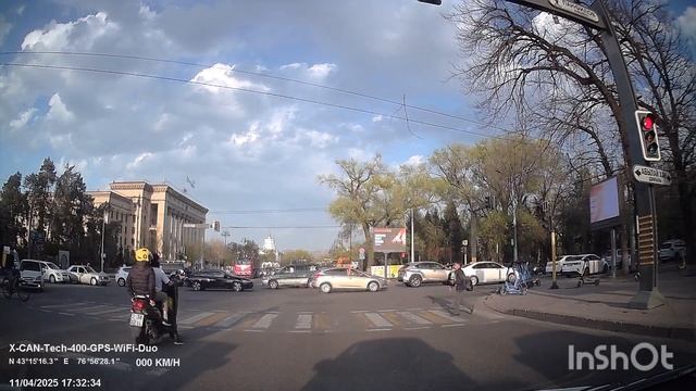 11.04.2025 г.Алматы ул.Толе би уг.ул.Абылай хана, Проезд на з смотреть онлайн