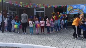 Танец"Двигайся-замри"